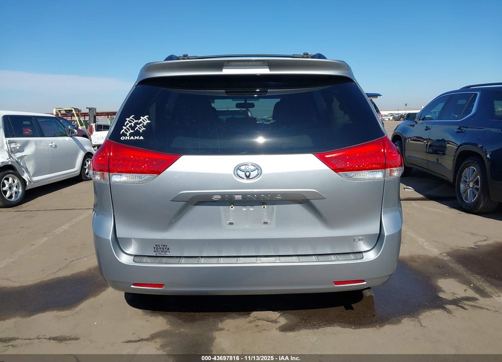 2013 TOYOTA SIENNA LE V6 8 PASSENGER VIN: 5TDKK3DC3DS366305