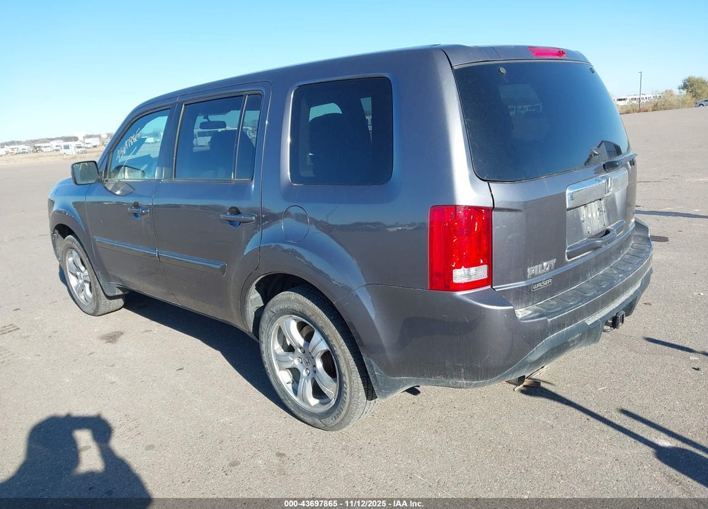 2014 HONDA PILOT EX VIN: 5FNYF4H46EB048515