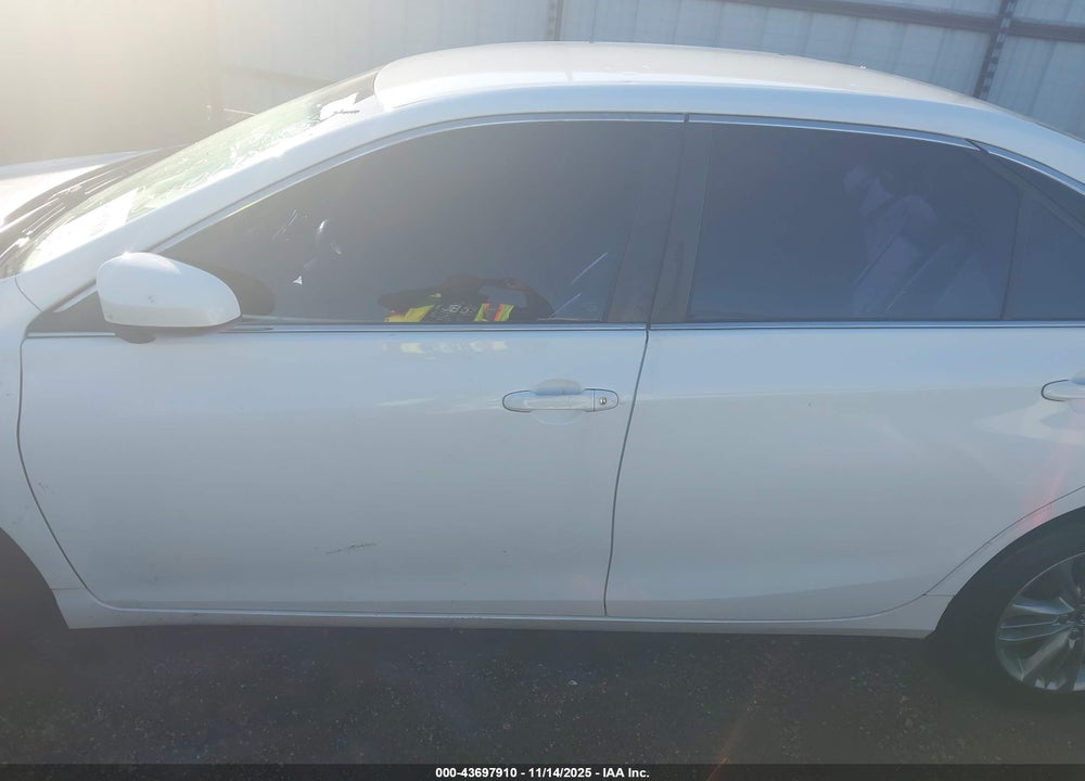 2017 TOYOTA CAMRY SE VIN: 4T1BF1FKXHU750513