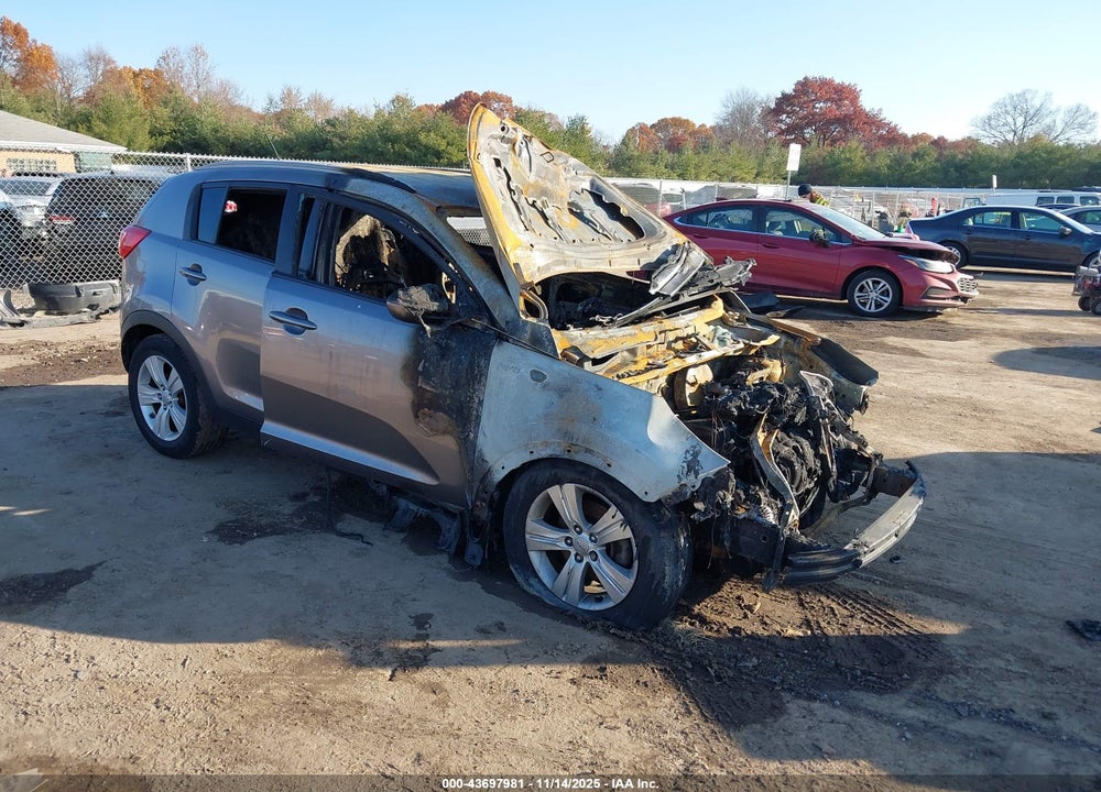 2011 KIA SPORTAGE LX VIN: KNDPBCA24B7165232