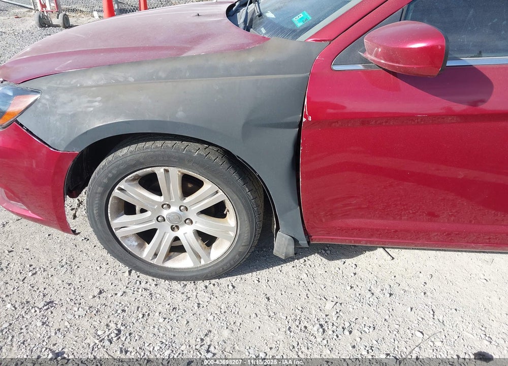 2013 CHRYSLER 200 TOURING VIN: 1C3CCBBB9DN583941