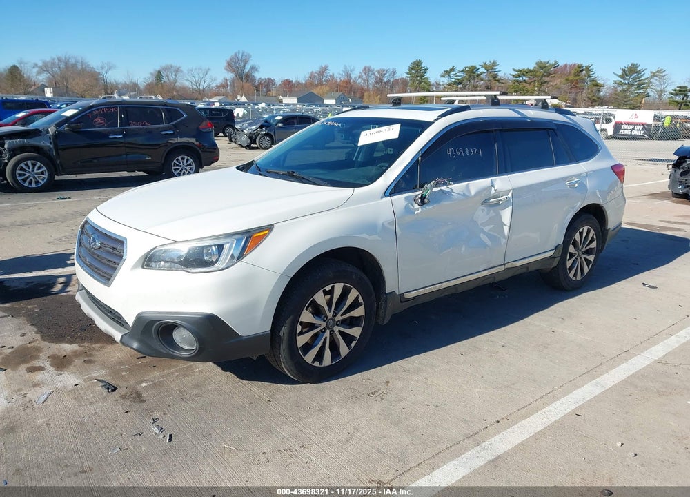2017 SUBARU OUTBACK 3.6R TOURING VIN: 4S4BSETC0H3418232