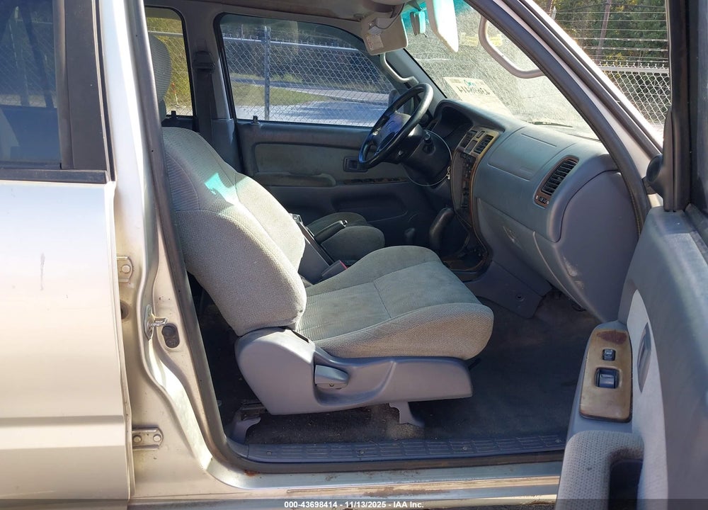 2000 TOYOTA 4RUNNER SR5 V6 VIN: JT3HN86R5Y0287974
