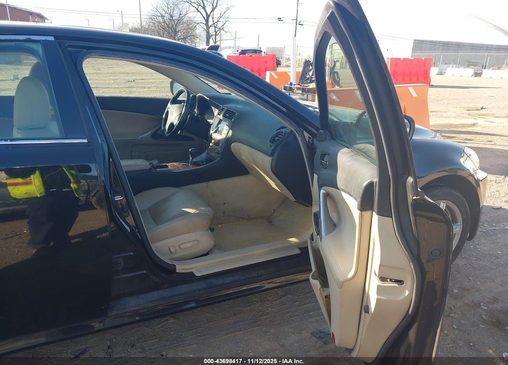 2006 LEXUS IS 250 VIN: JTHCK262862005826