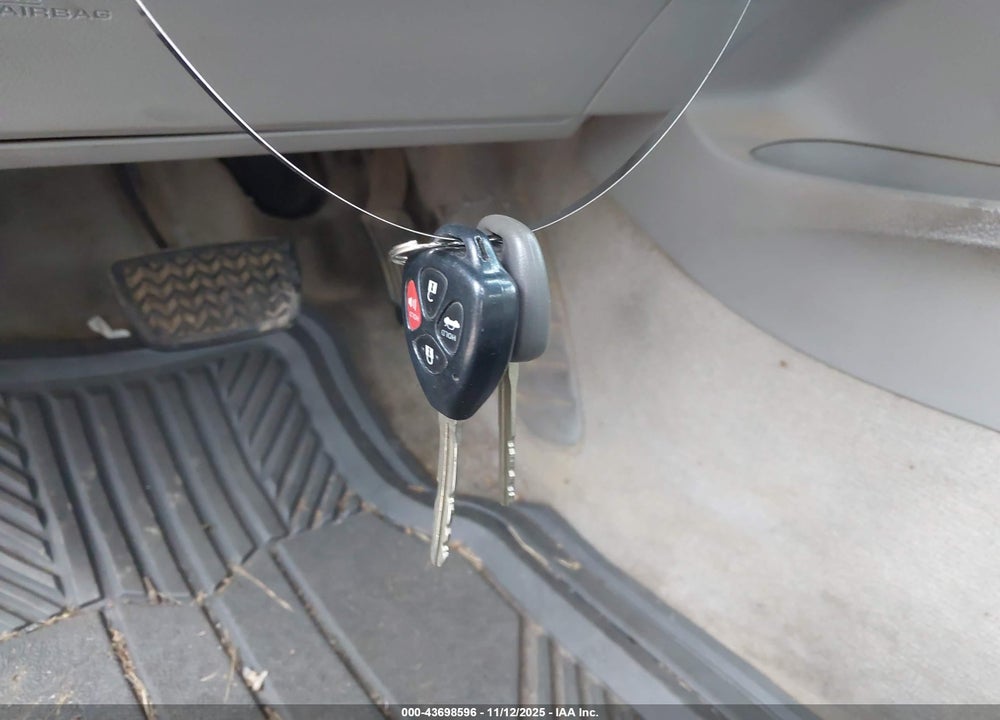 2011 TOYOTA CAMRY LE VIN: 4T1BF3EK9BU140929