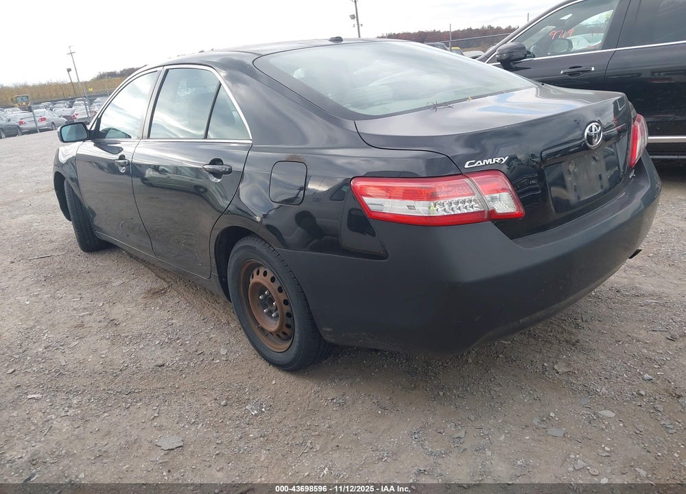 2011 TOYOTA CAMRY LE VIN: 4T1BF3EK9BU140929