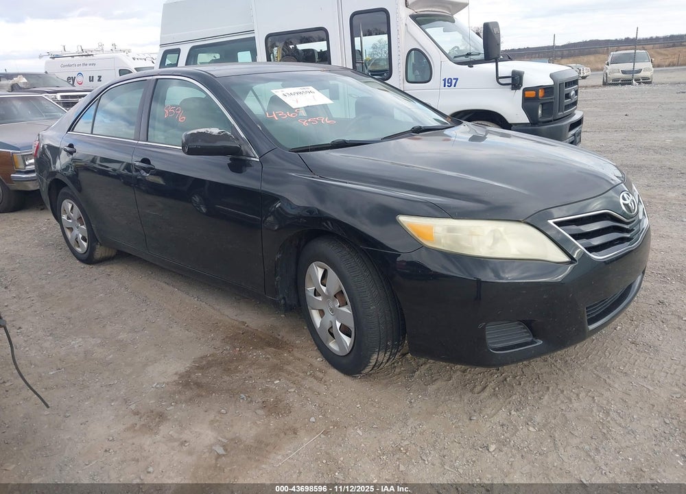 2011 TOYOTA CAMRY LE VIN: 4T1BF3EK9BU140929