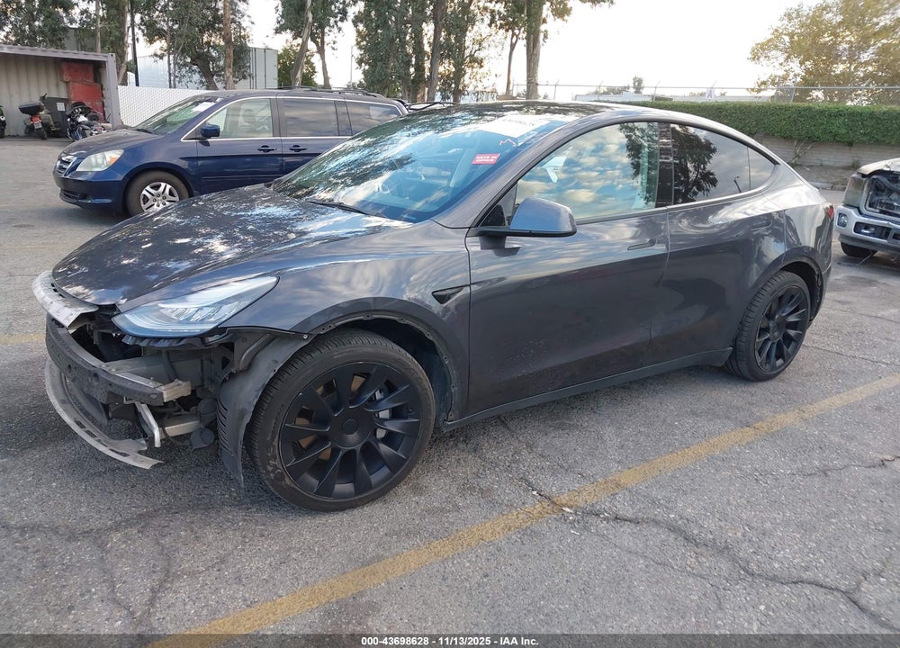 2021 TESLA MODEL Y LONG RANGE DUAL MOTOR ALL-WHEEL DRIVE VIN: 5YJYGAEE8MF192669