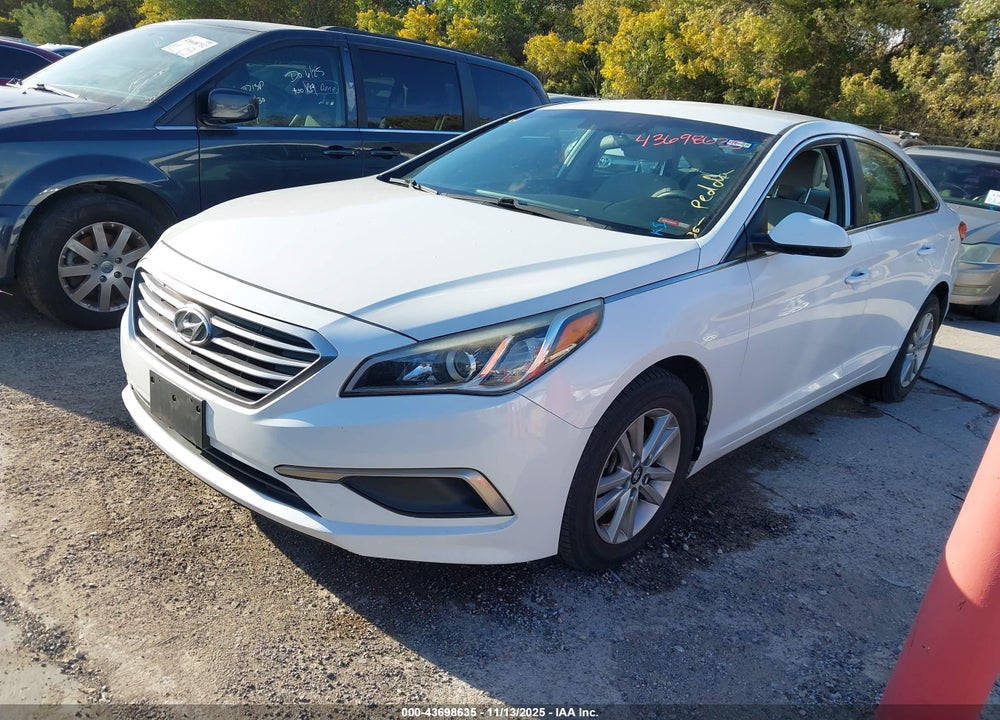 2016 HYUNDAI SONATA VIN: 5NPE24AFXGH418525