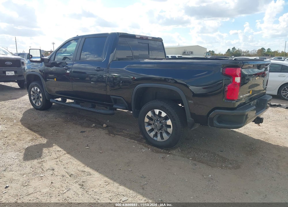 2021 CHEVROLET SILVERADO 2500HD 4WD  STANDARD BED LTZ VIN: 1GC4YPEY2MF124713