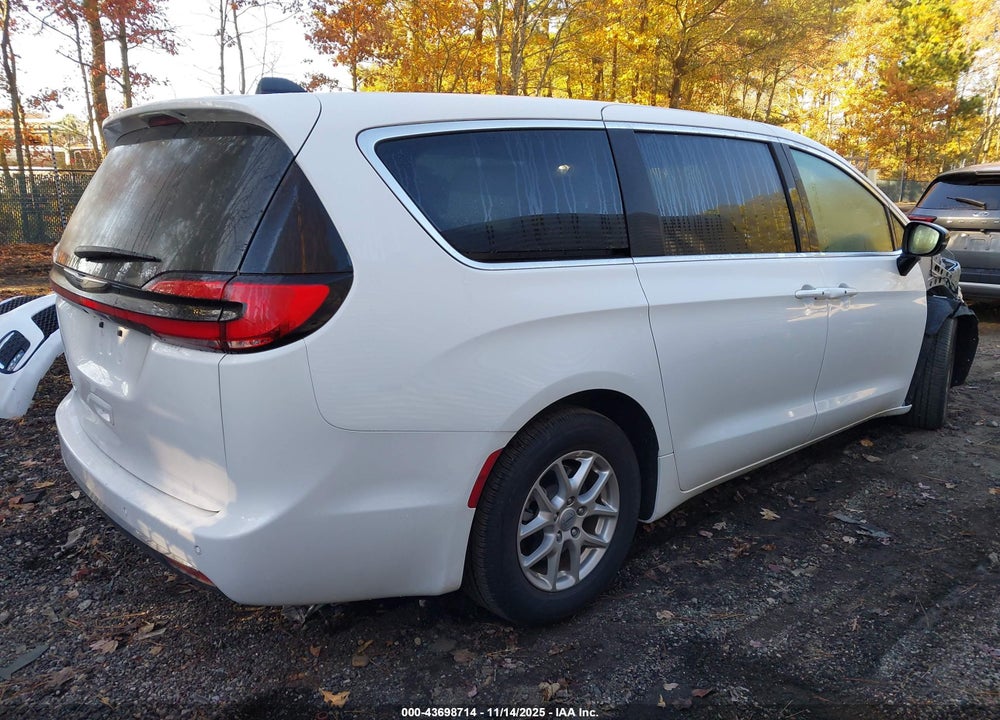 2025 CHRYSLER PACIFICA SELECT VIN: 2C4RC1BG7SR555910