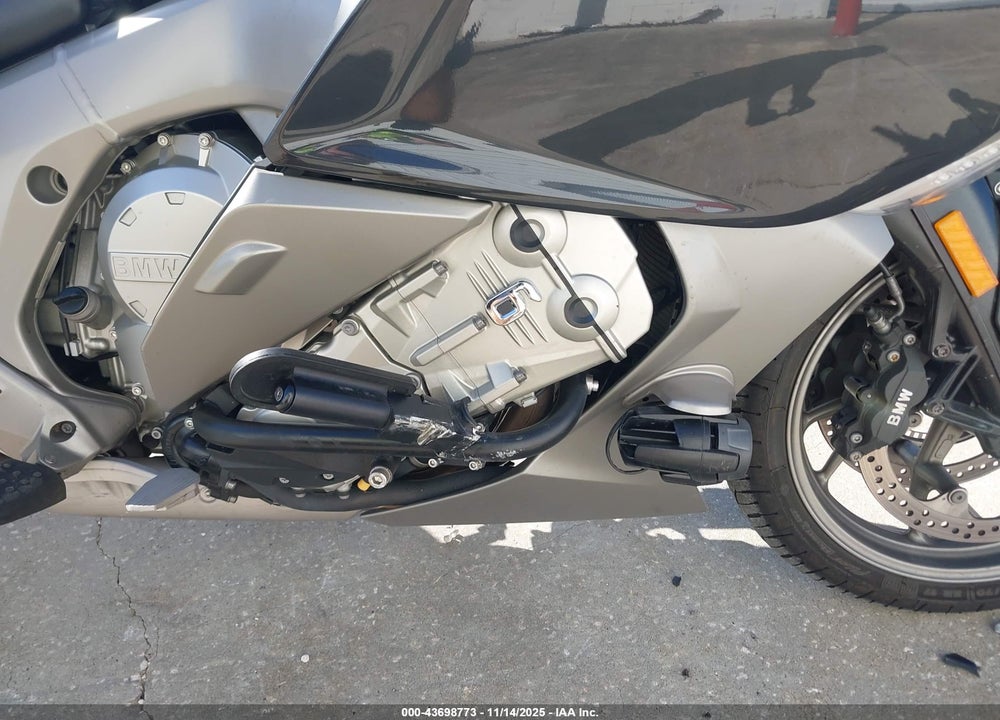 2013 BMW K1600 GTL VIN: WB1061209DZZ23769