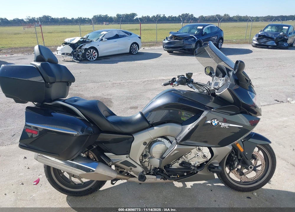 2013 BMW K1600 GTL VIN: WB1061209DZZ23769