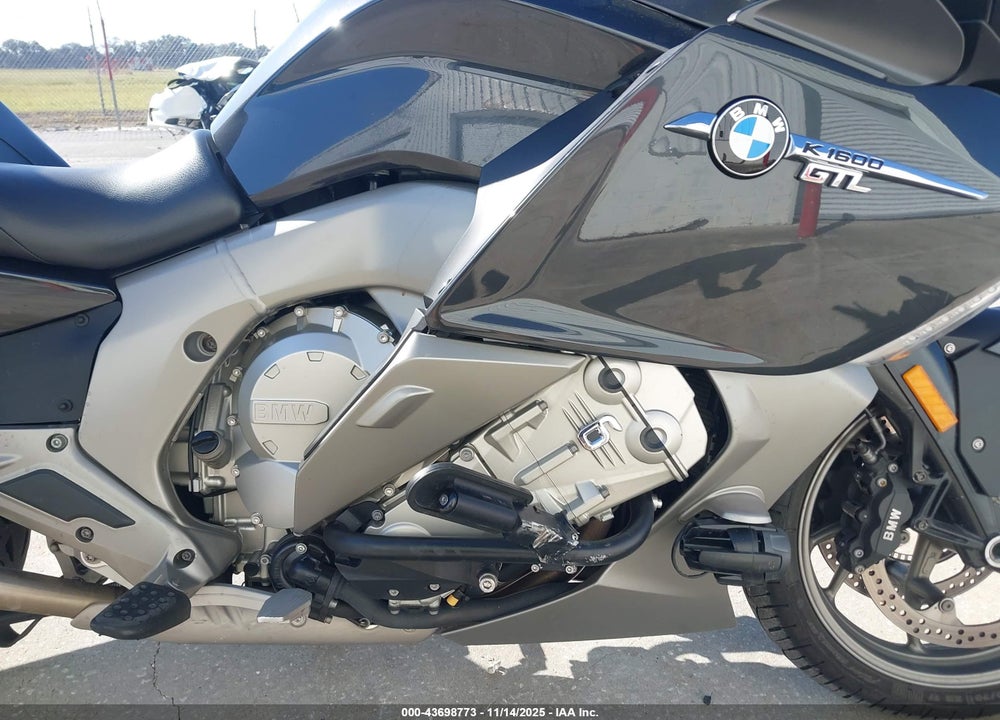 2013 BMW K1600 GTL VIN: WB1061209DZZ23769