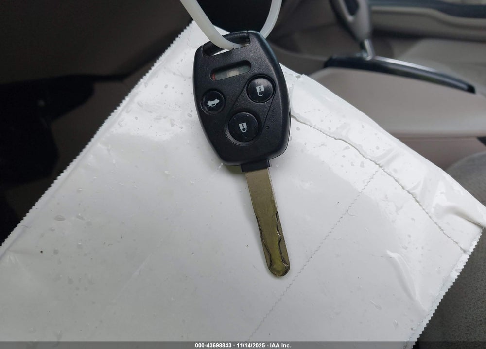 2013 HONDA CIVIC LX VIN: 19XFB2F51DE246426