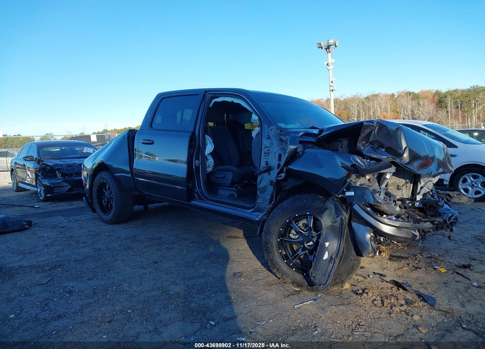 2022 RAM 1500 BIG HORN  4X4 5'7 BOX VIN: 1C6SRFFT8NN370407