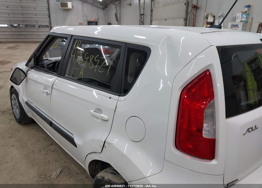 2013 KIA SOUL VIN: KNDJT2A53D7528744