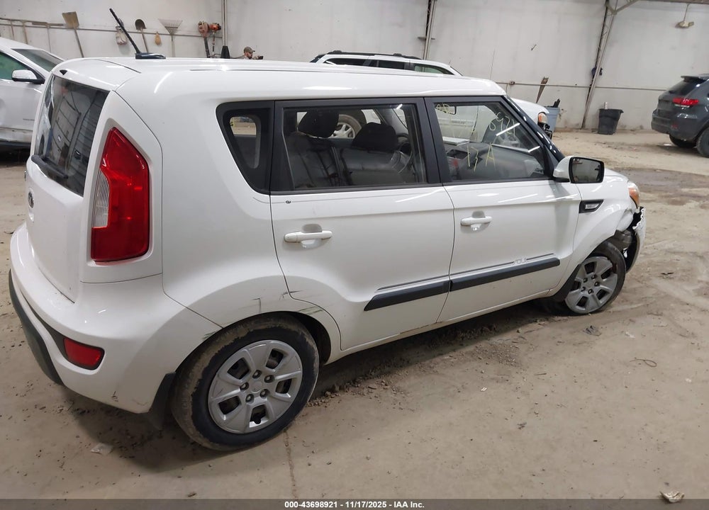 2013 KIA SOUL VIN: KNDJT2A53D7528744