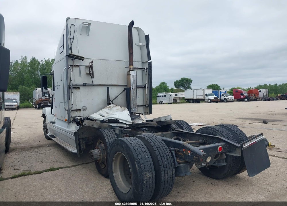 2000 FREIGHTLINER CONVENTIONAL FLC120 VIN: 1FUYSSEB0YLB23533