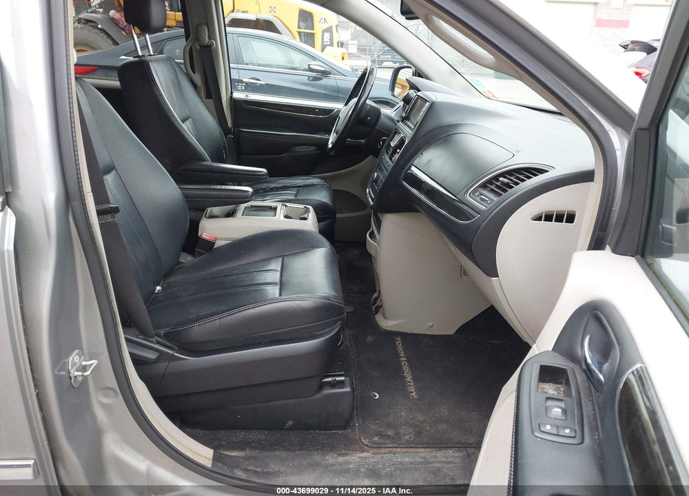 2014 CHRYSLER TOWN & COUNTRY TOURING VIN: 2C4RC1BG0ER393770