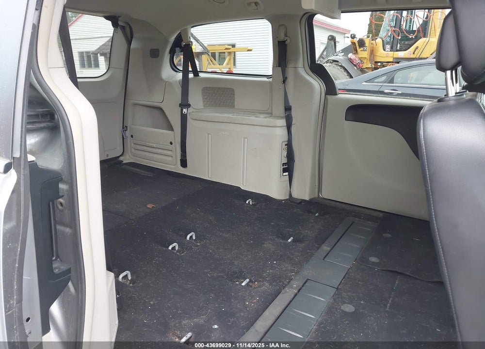 2014 CHRYSLER TOWN & COUNTRY TOURING VIN: 2C4RC1BG0ER393770