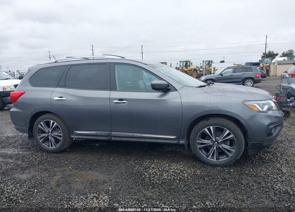 2017 NISSAN PATHFINDER VIN: 5N1DR2MM1HC610382