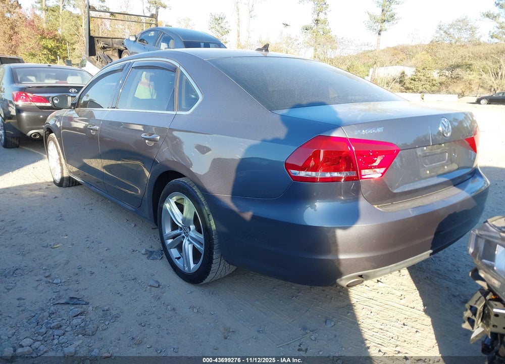 2014 VOLKSWAGEN PASSAT VIN: 1VWBT7A32EC077182