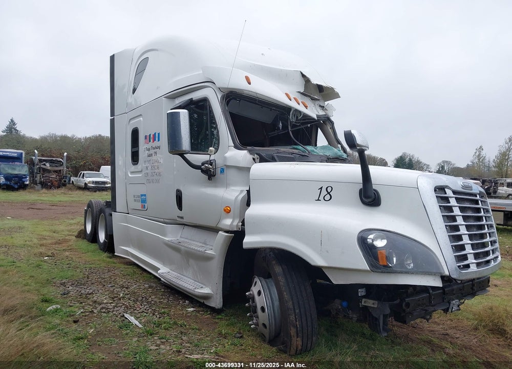 2018 FREIGHTLINER CASCADIA 125 VIN: 3AKJGLDR1JSJT4085