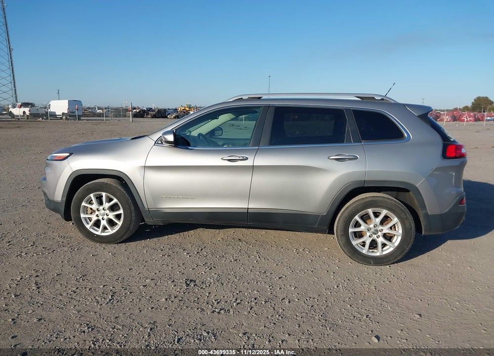 2015 JEEP CHEROKEE LATITUDE VIN: 1C4PJMCS0FW749614