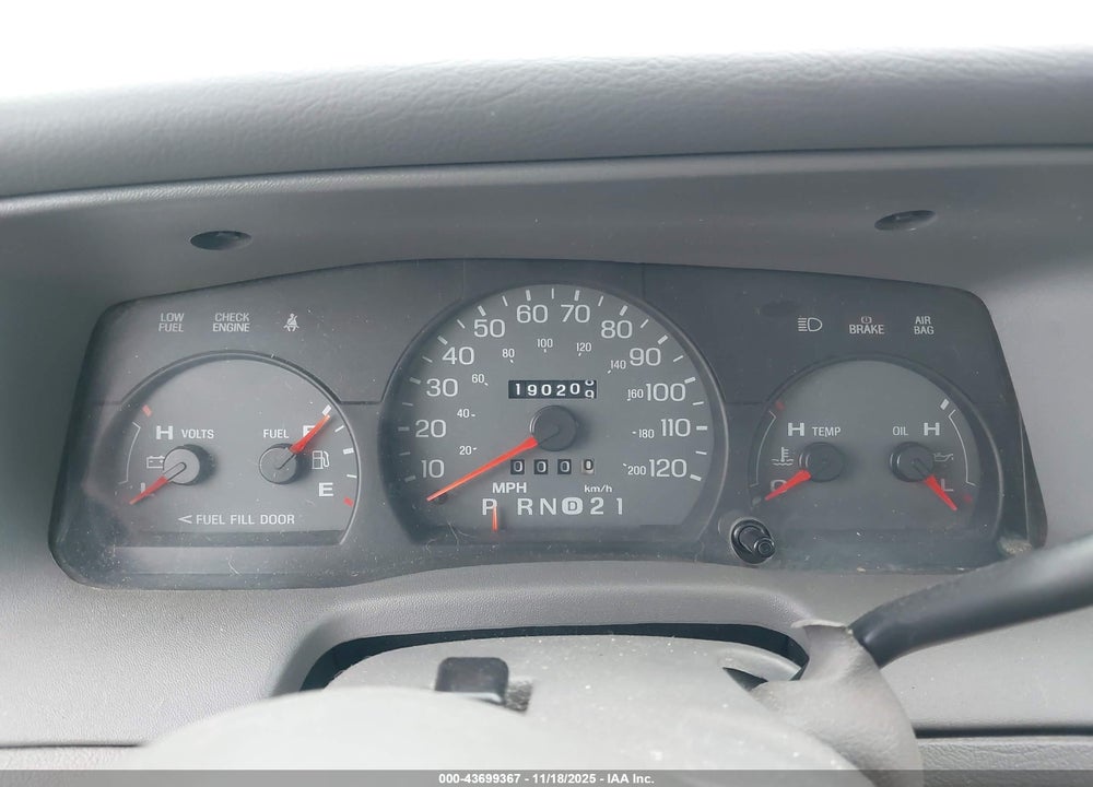 2000 MERCURY GRAND MARQUIS LS VIN: 2MEFM75W9YX689276