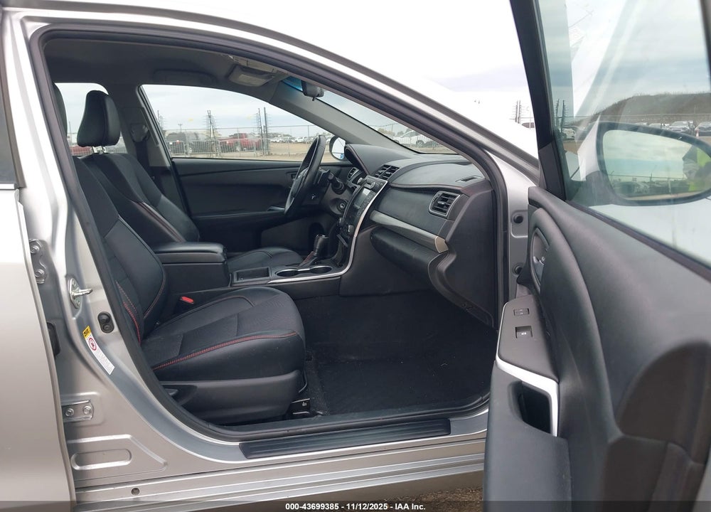 2016 TOYOTA CAMRY SE VIN: 4T1BF1FK1GU500852