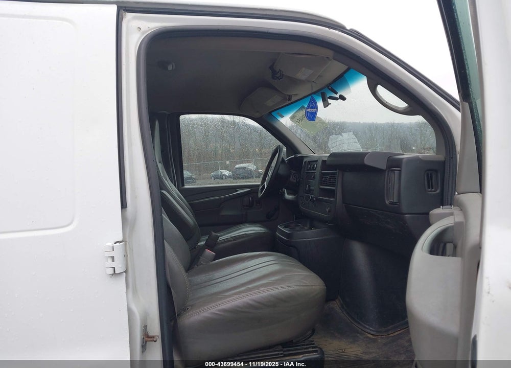 2013 GMC SAVANA 2500 WORK VAN VIN: 1GTW7FCAXD1143292