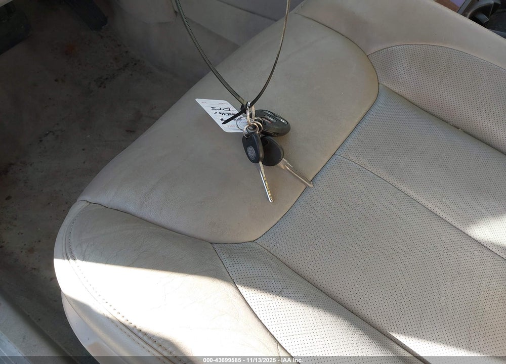 2007 CADILLAC DTS LUXURY II VIN: 1G6KD57Y97U110573