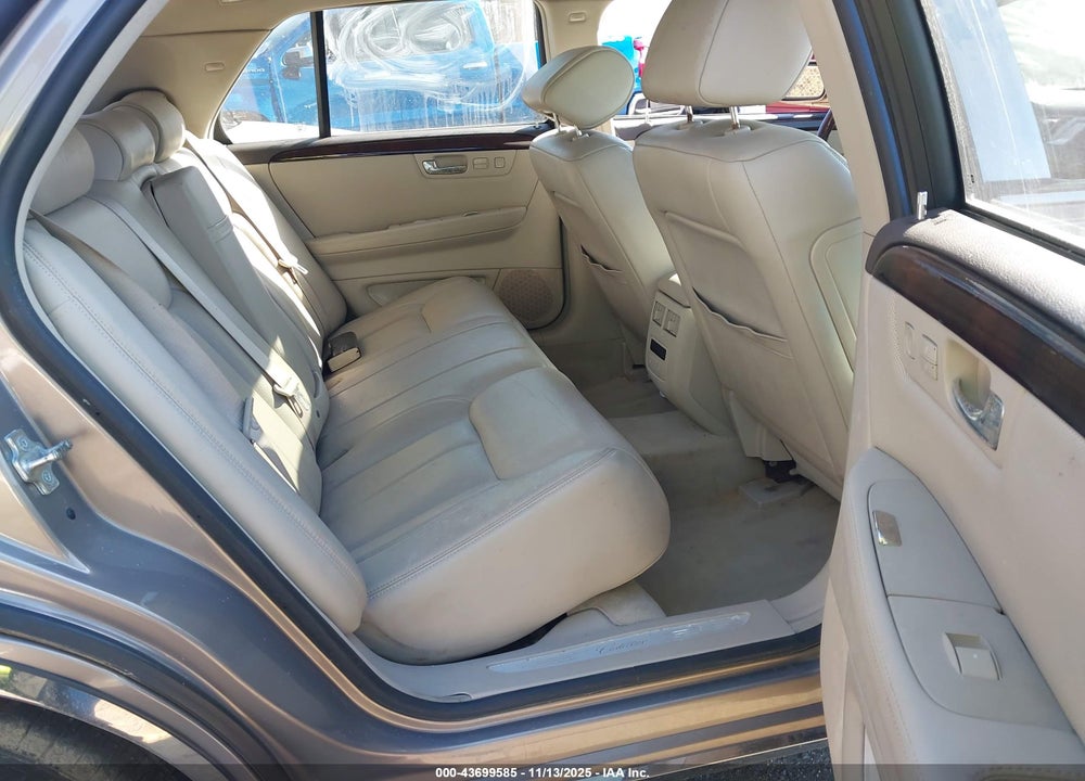 2007 CADILLAC DTS LUXURY II VIN: 1G6KD57Y97U110573