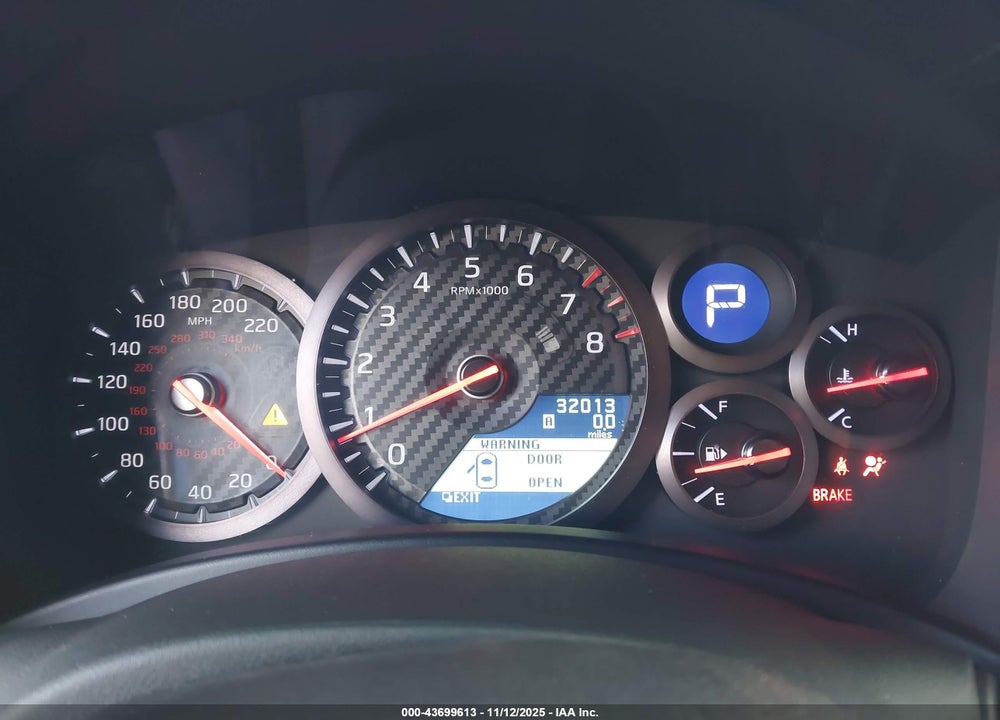 2017 NISSAN GT-R PREMIUM VIN: JN1AR5EF2HM820995