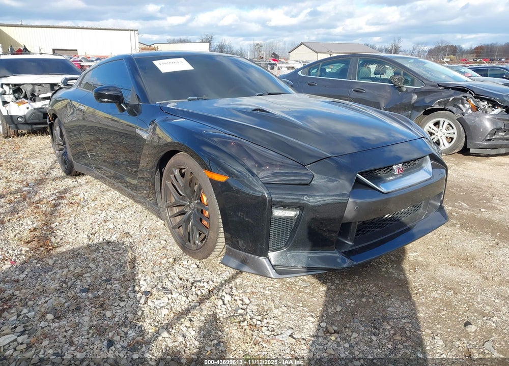 2017 NISSAN GT-R PREMIUM VIN: JN1AR5EF2HM820995