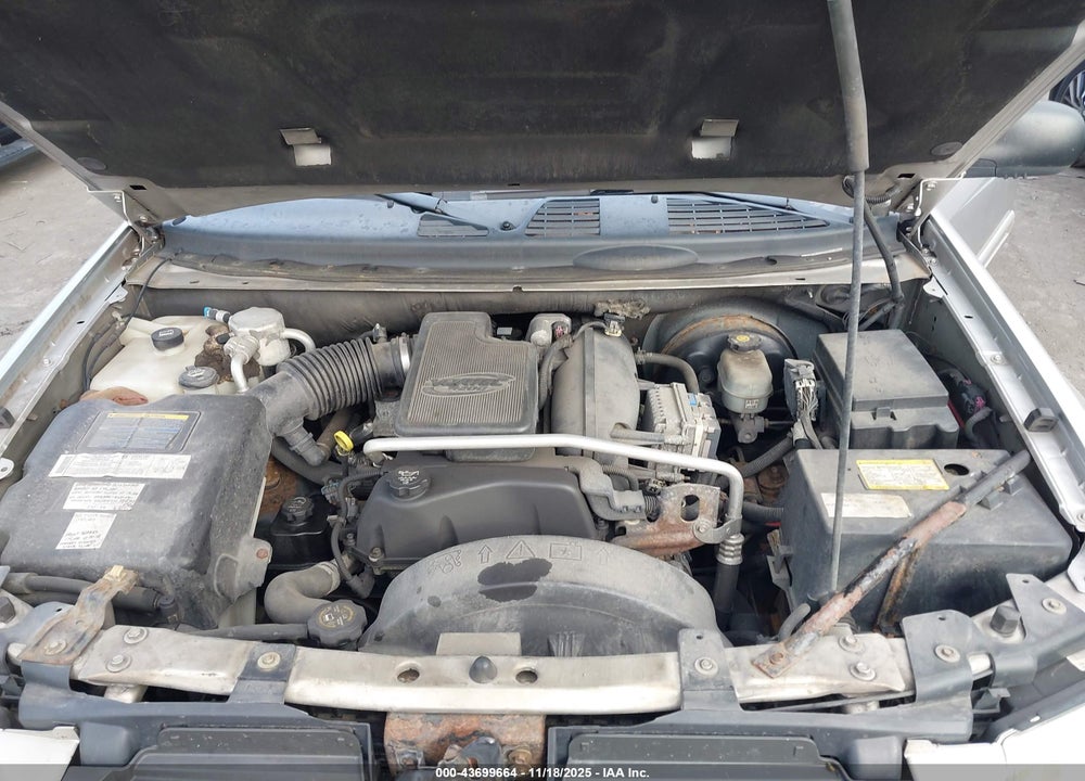 2005 GMC ENVOY SLE VIN: 1GKDT13S152332217