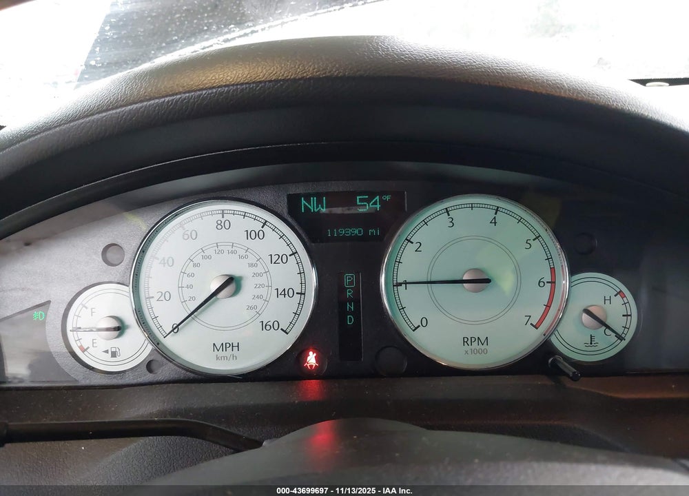 2007 CHRYSLER 300C VIN: 2C3KA63H37H876937