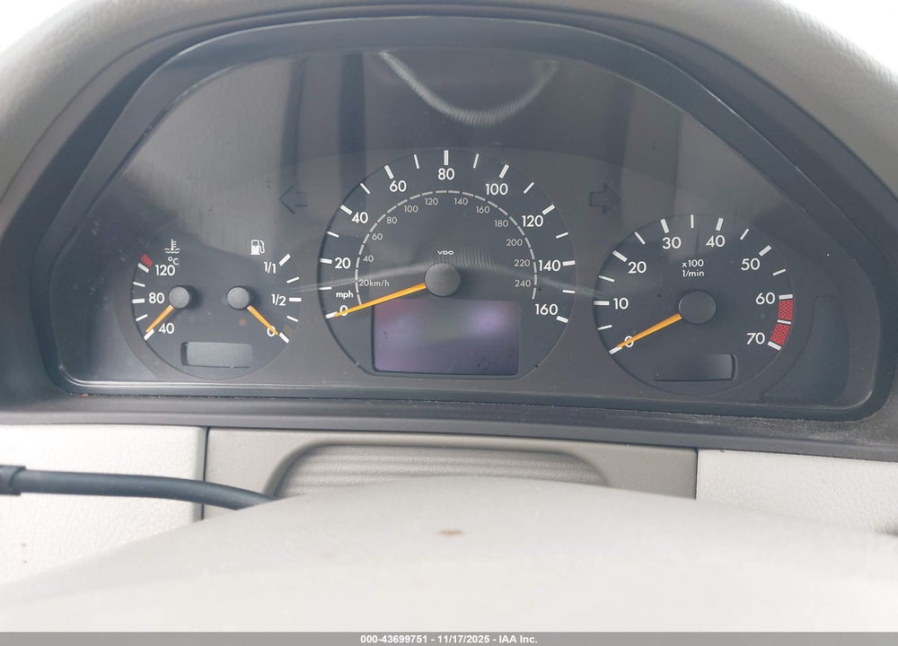 2000 MERCEDES-BENZ E 430 VIN: WDBJF70J4YB130785