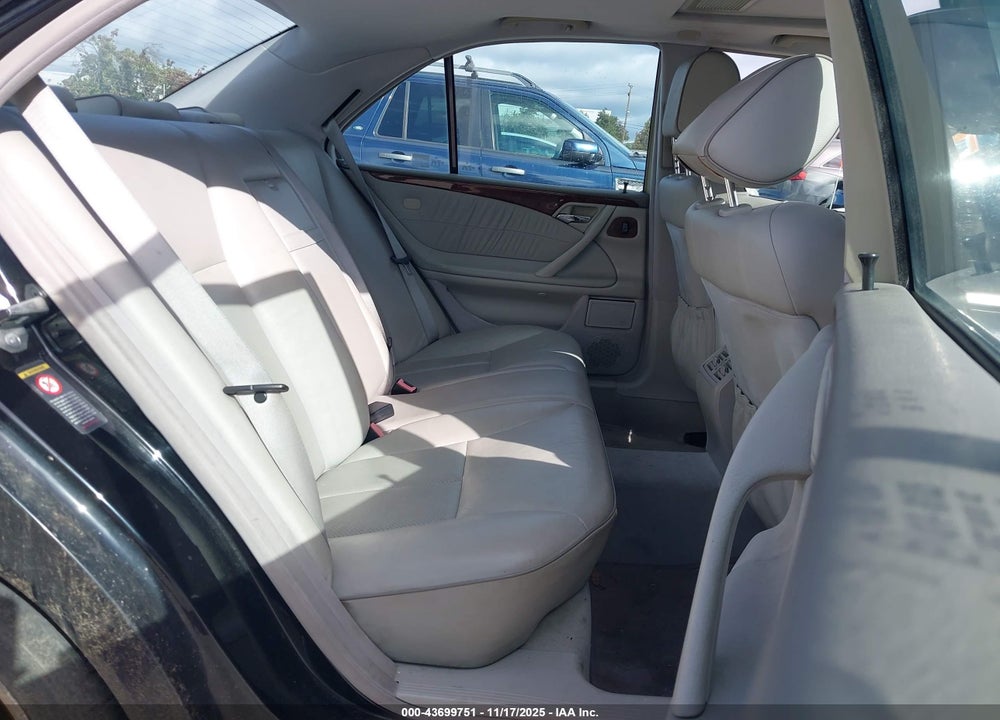 2000 MERCEDES-BENZ E 430 VIN: WDBJF70J4YB130785