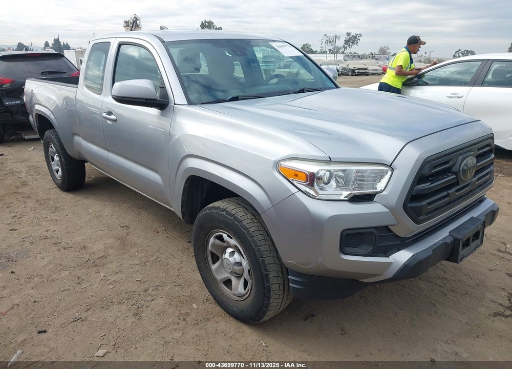 2018 TOYOTA TACOMA SR VIN: 5TFRX5GN0JX124361