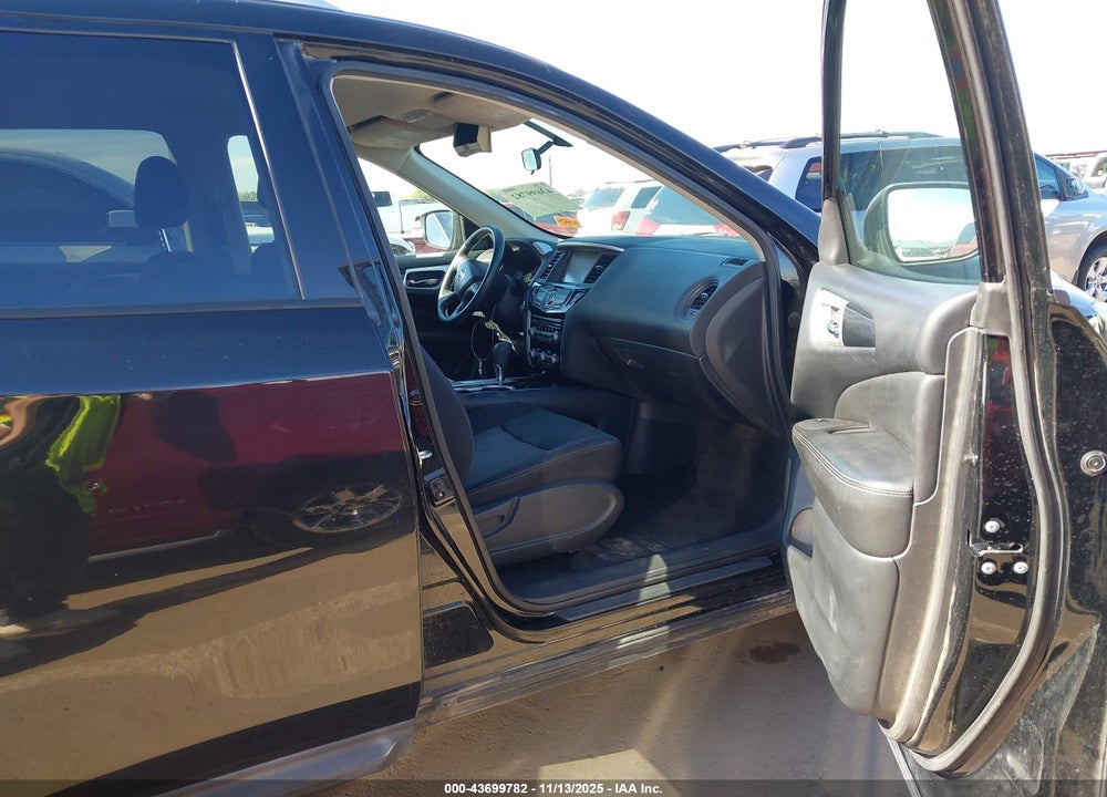 2019 NISSAN PATHFINDER S VIN: 5N1DR2MN6KC628909