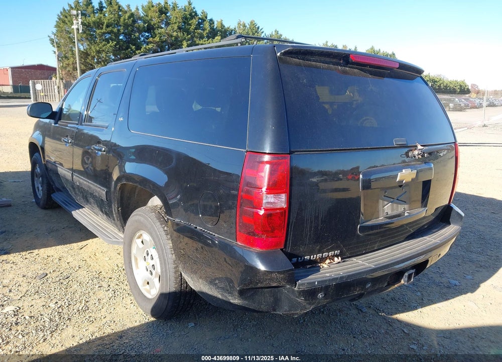 2013 CHEVROLET SUBURBAN 1500 LT VIN: 1GNSKJE78DR173059