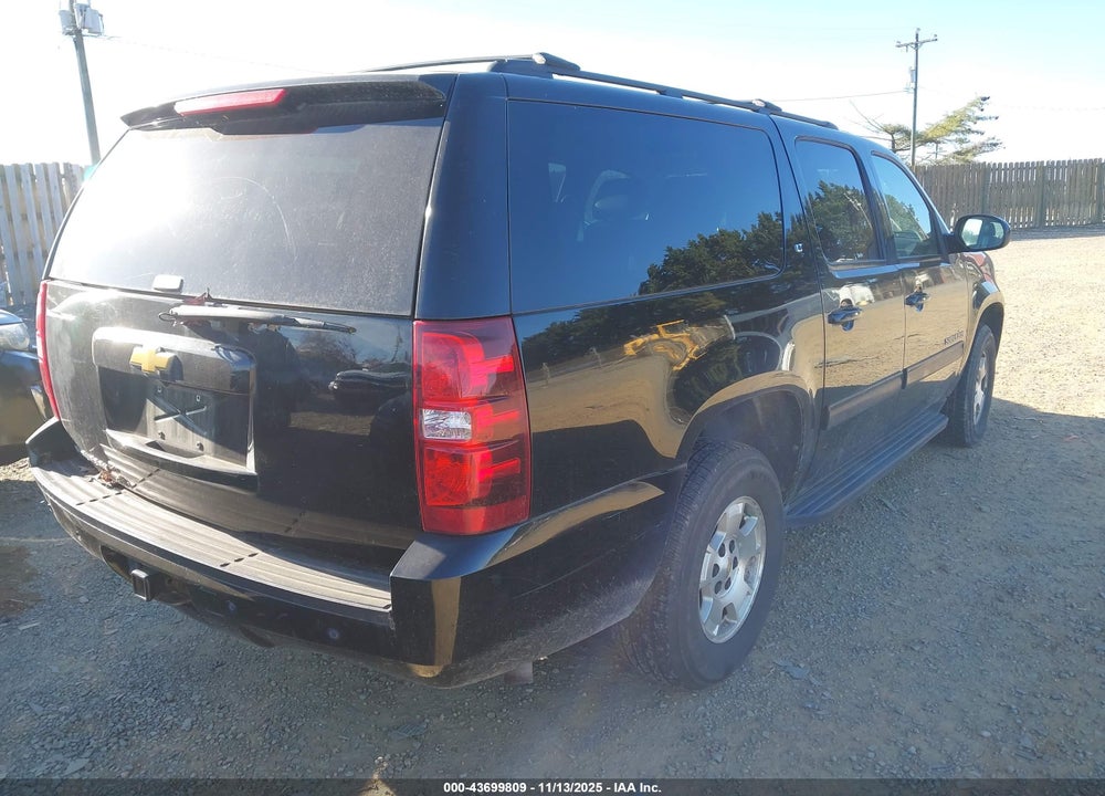 2013 CHEVROLET SUBURBAN 1500 LT VIN: 1GNSKJE78DR173059