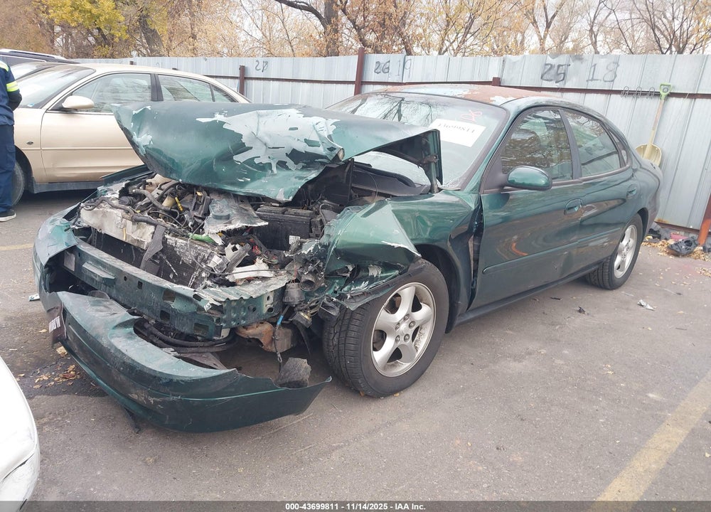 2000 FORD TAURUS SES VIN: 1FAFP5528YG153182