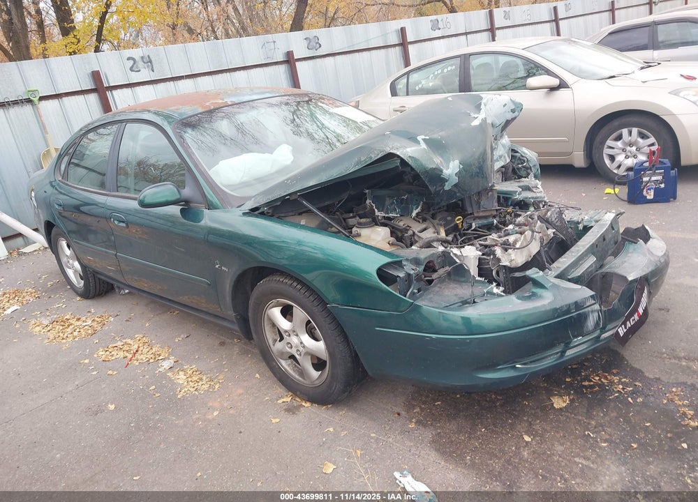 2000 FORD TAURUS SES VIN: 1FAFP5528YG153182