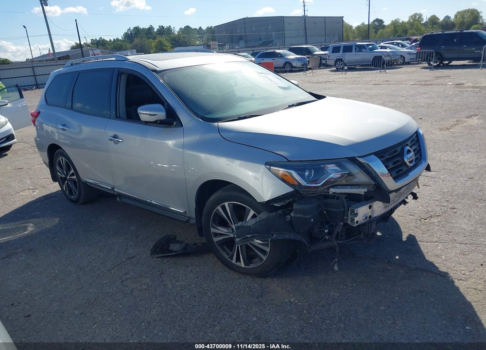 2017 NISSAN PATHFINDER PLATINUM VIN: 5N1DR2MM4HC607928
