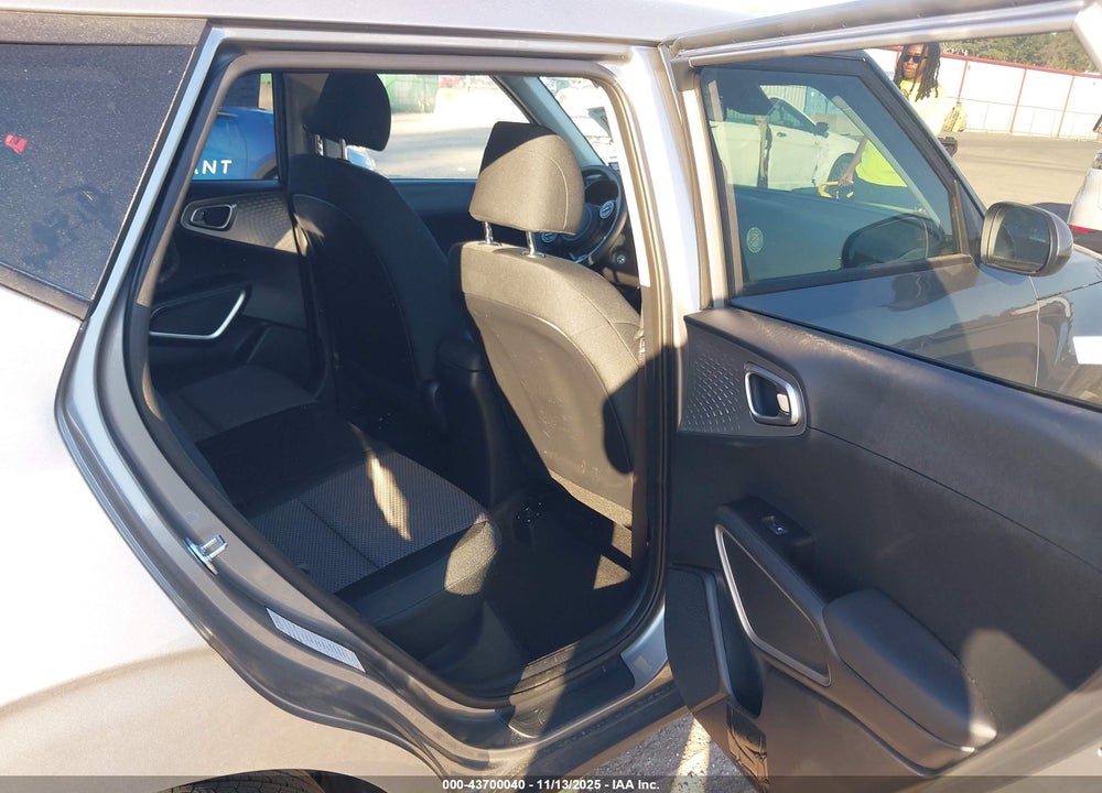 2025 KIA SOUL VIN: KNDJ23AU5S7957056