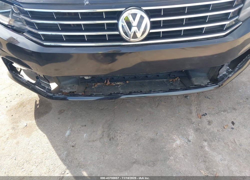 2018 VOLKSWAGEN PASSAT 2.0T R-LINE/2.0T S VIN: 1VWAA7A30JC014982