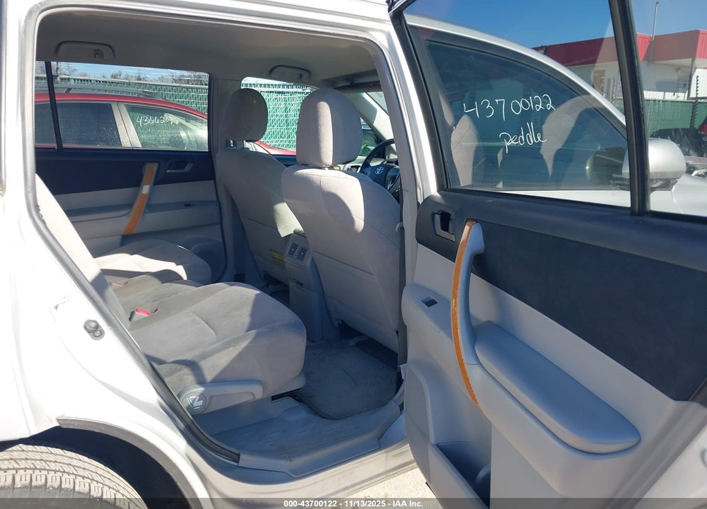 2009 TOYOTA HIGHLANDER HYBRID VIN: JTEEW41A592031552